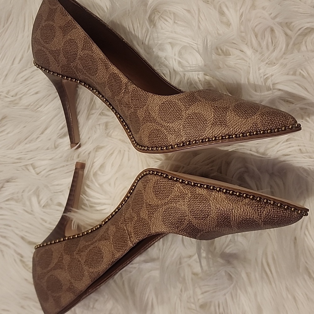 NWOT Coach Heels Size 7.5 - Picture 2 of 6